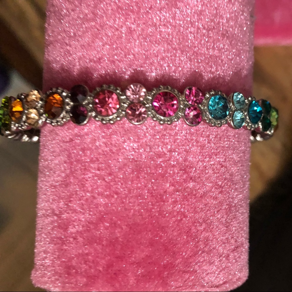 Bangle bracelet - Picture 2 of 4